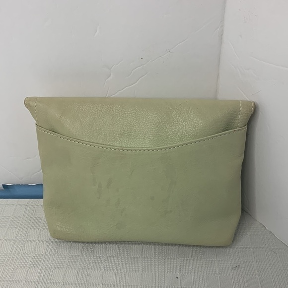 Marc Jacobs soft leather clutch - Picture 3 of 9